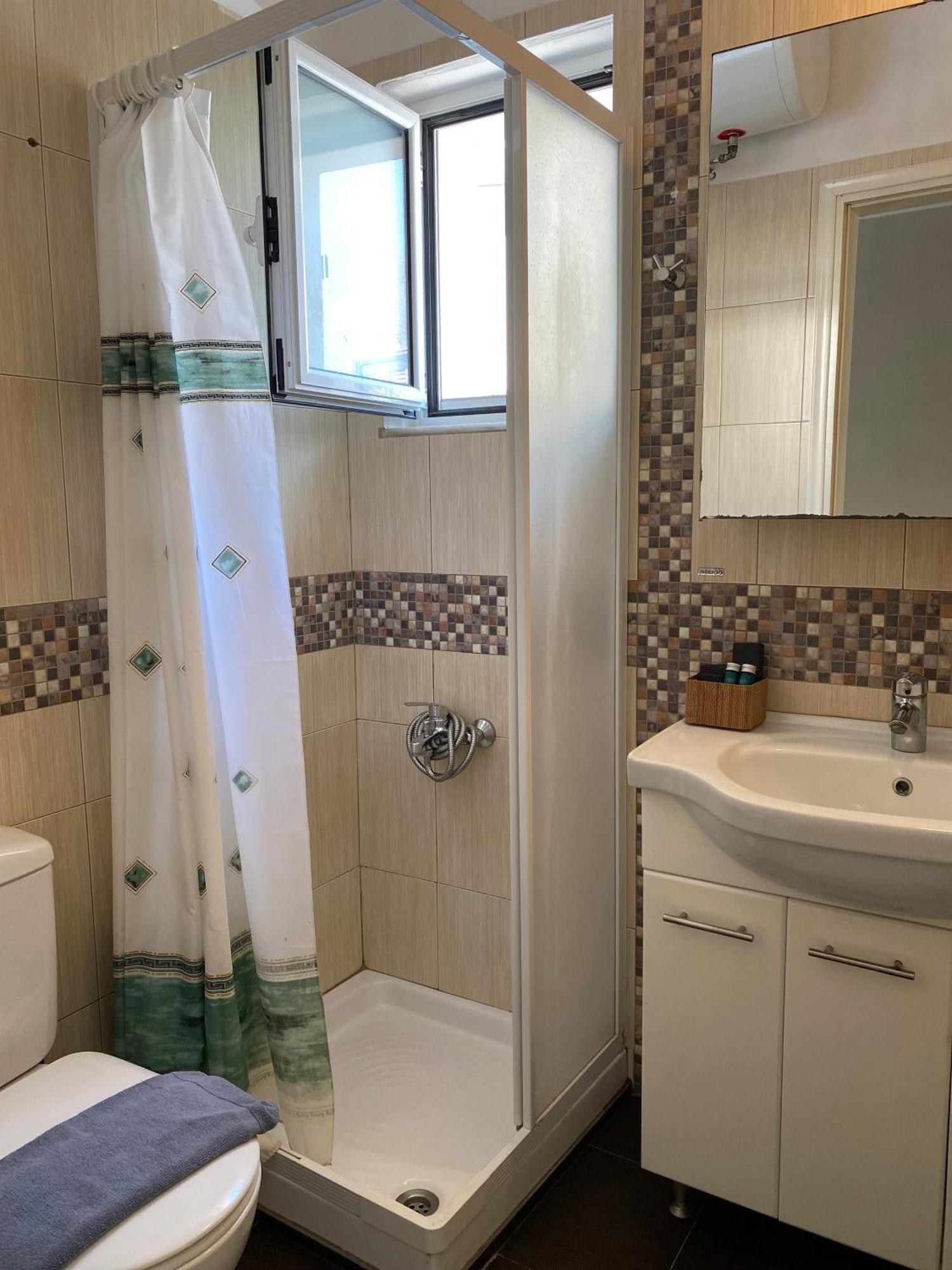 Bright And Cozy Apartment Near The City Center Città di Zante Esterno foto